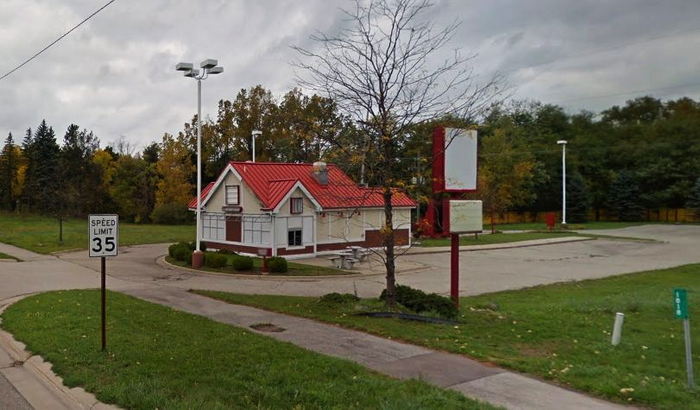 Hot n Now Hamburgers - Holt - 1850 Cedar St